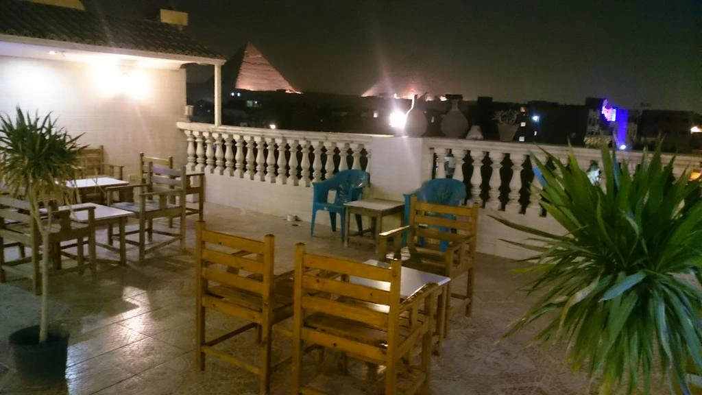 رحلات القاهرة فندق بيراميدز ان موتيل 4 نجوم القاهرة
